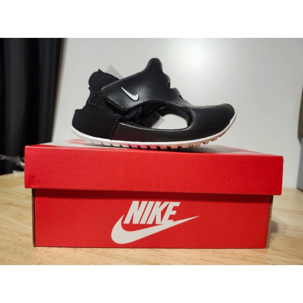 8c watershoes nike black